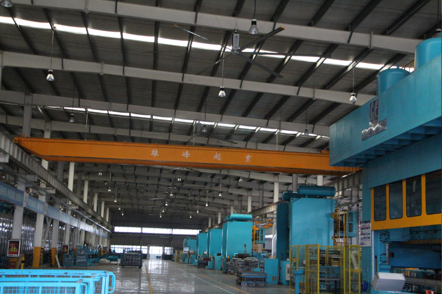 機(jī)械加工車(chē)間降溫,機(jī)械加工廠(chǎng)房降溫,機(jī)械加工車(chē)間降溫方案,瑞泰風(fēng)